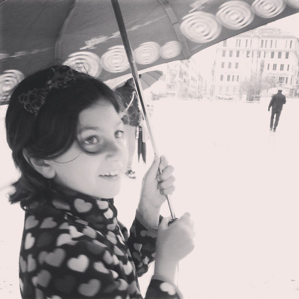 Sofia sorride all'Ara Pacis, 2013 sofia1